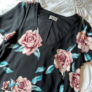 Show me your mumu mini dress with roses 🌹